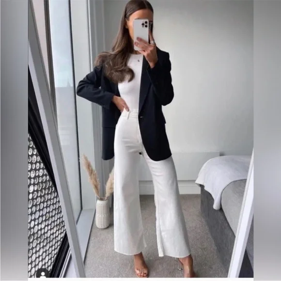 Zara Marine cropped high waisted jeans in white cotton - Picture 2 of 11